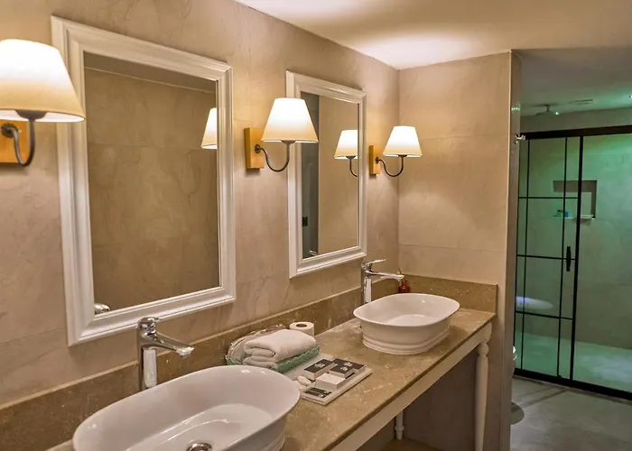 Salonika Hotell Öludeniz